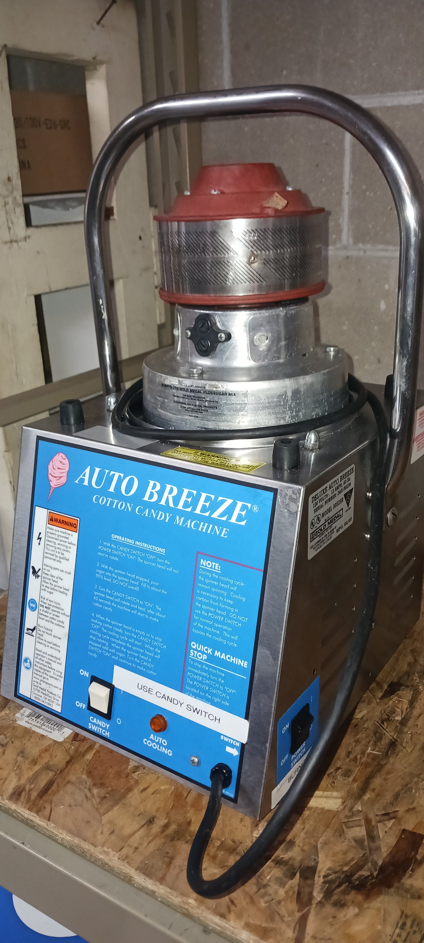 Used Auto Breeze Floss Machine w/locking handle